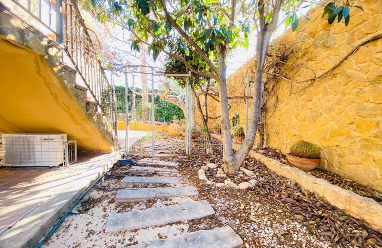 Herverkoop - Villa -
Orihuela Costa - La Florida