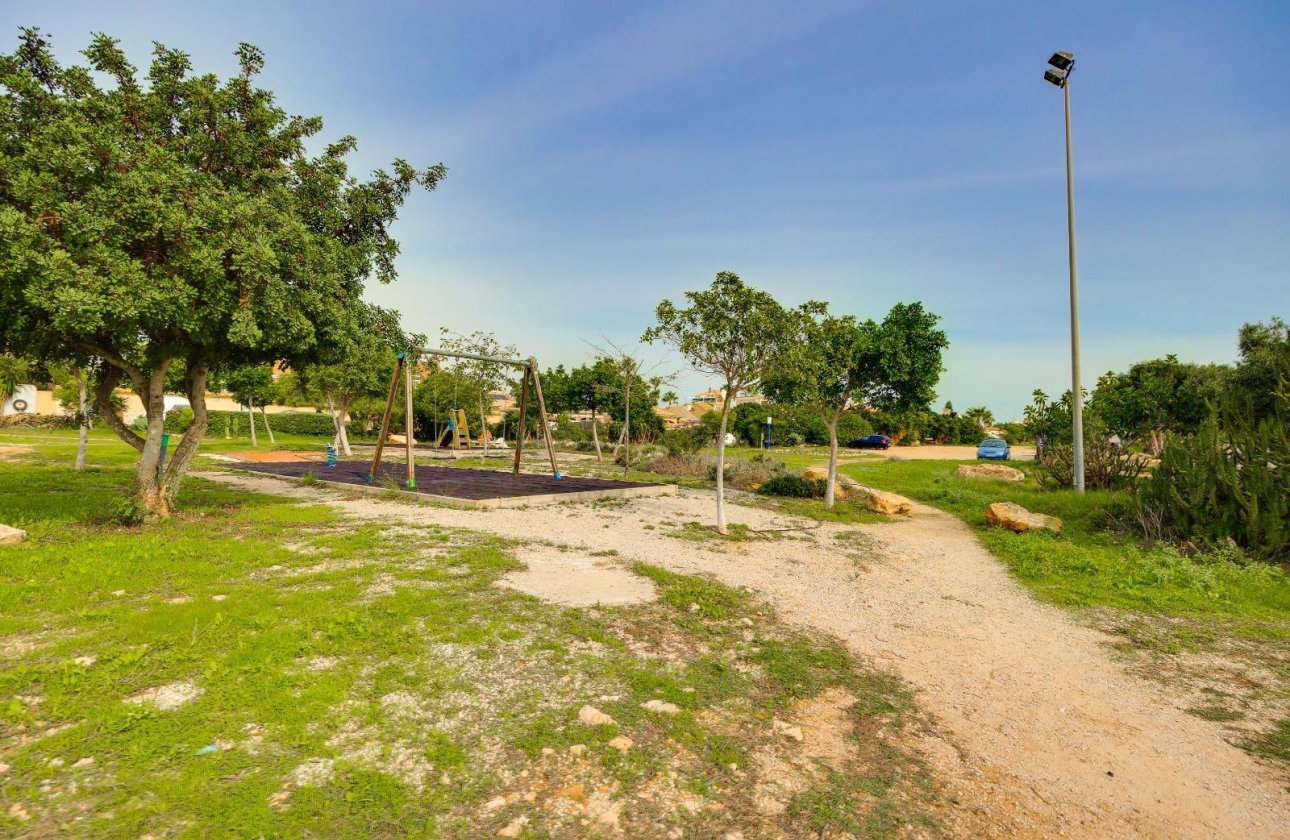 Herverkoop - Villa -
Orihuela Costa - La Florida