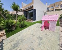 Herverkoop - Villa -
Orihuela Costa - La Regia