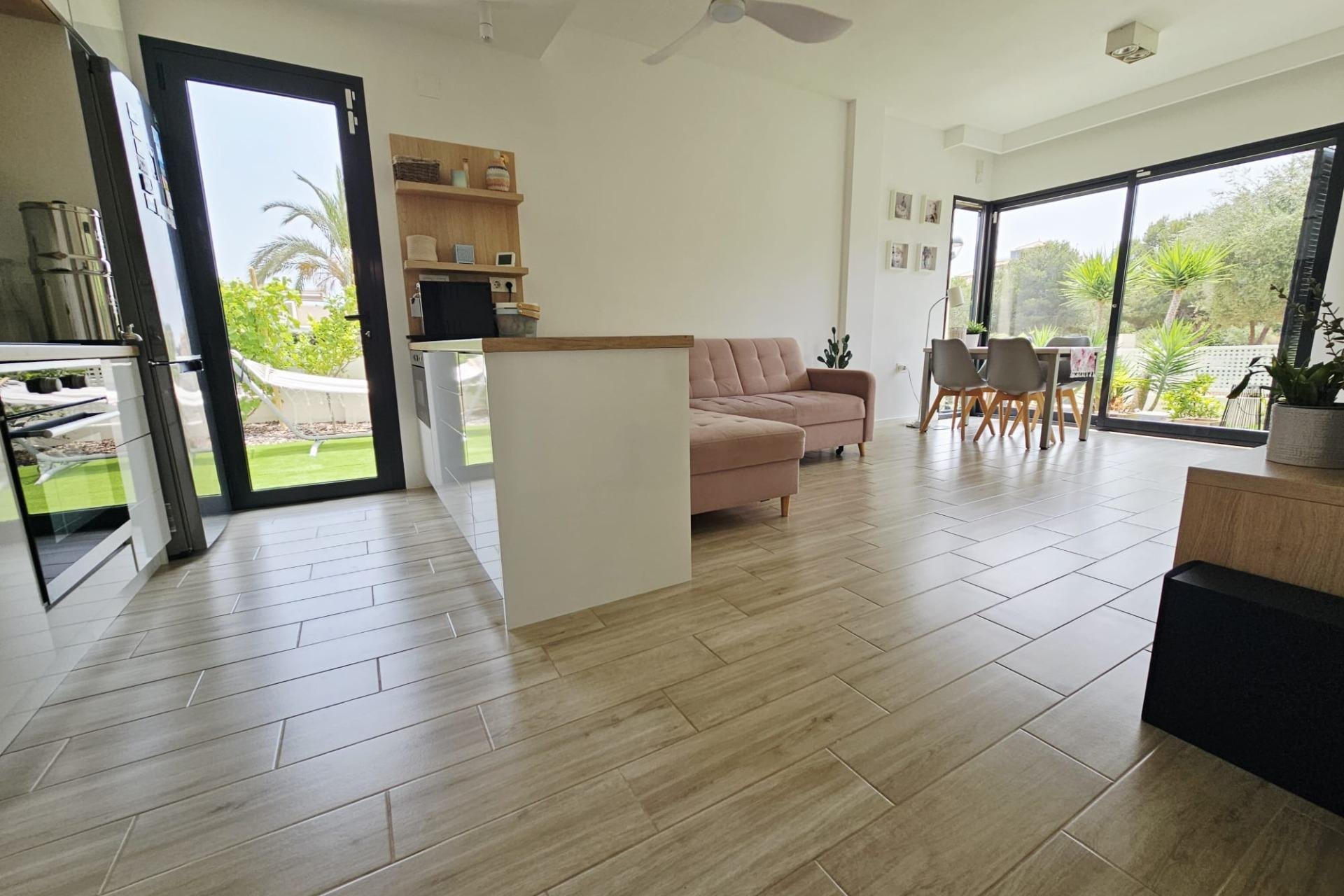 Herverkoop - Villa -
Orihuela Costa - La Regia