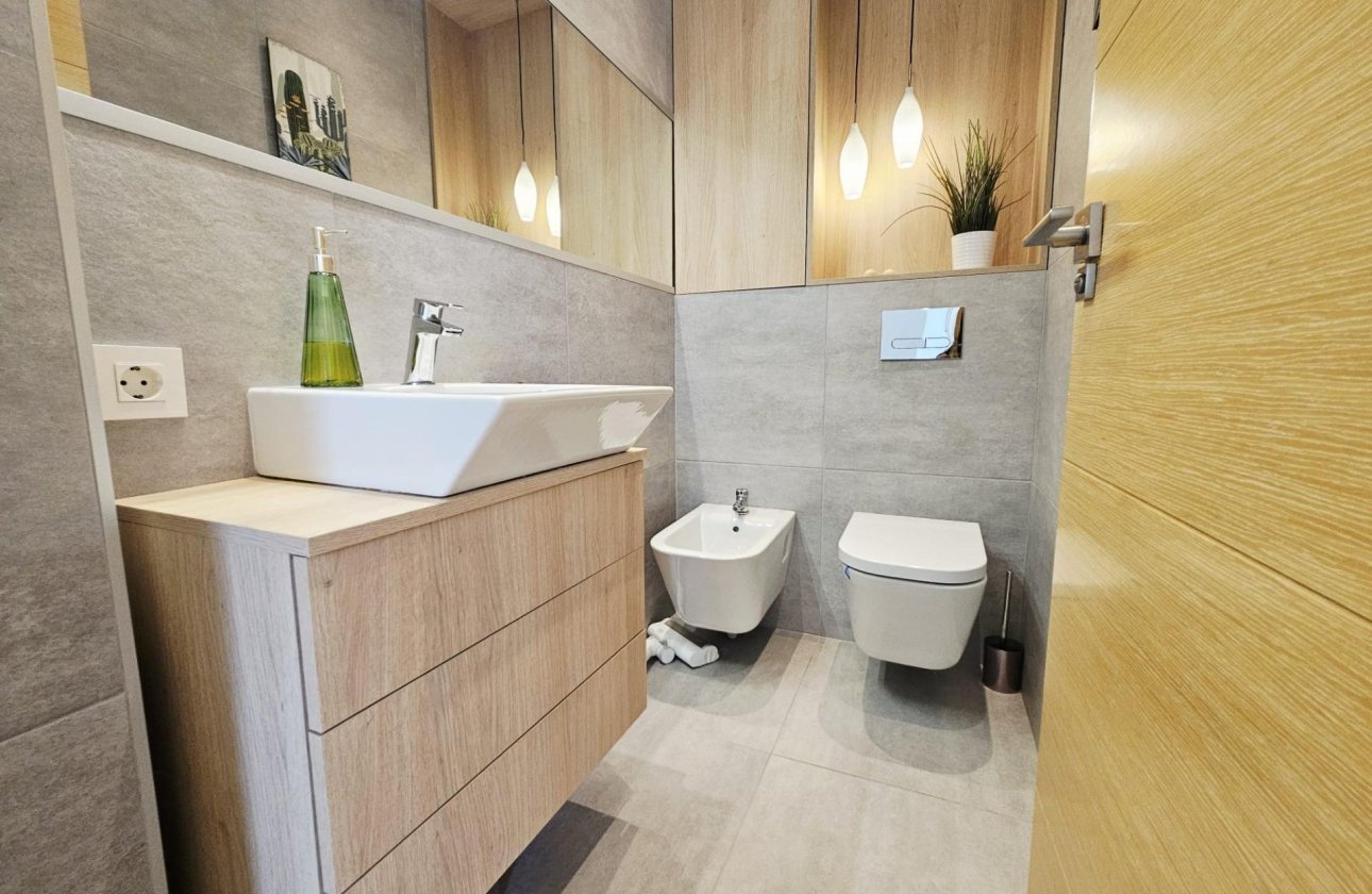 Herverkoop - Villa -
Orihuela Costa - La Regia