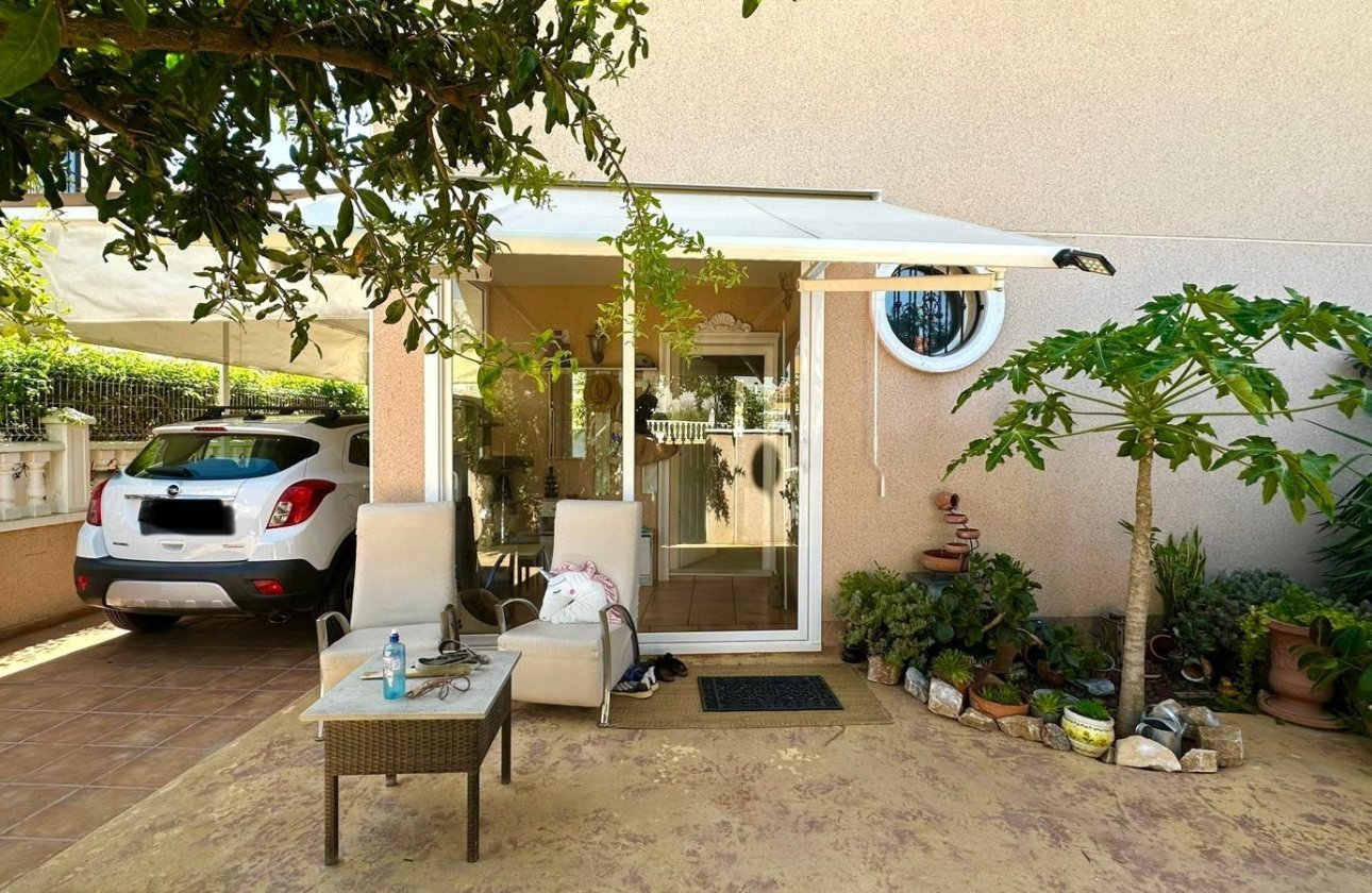 Herverkoop - Villa -
Orihuela Costa - La Regia