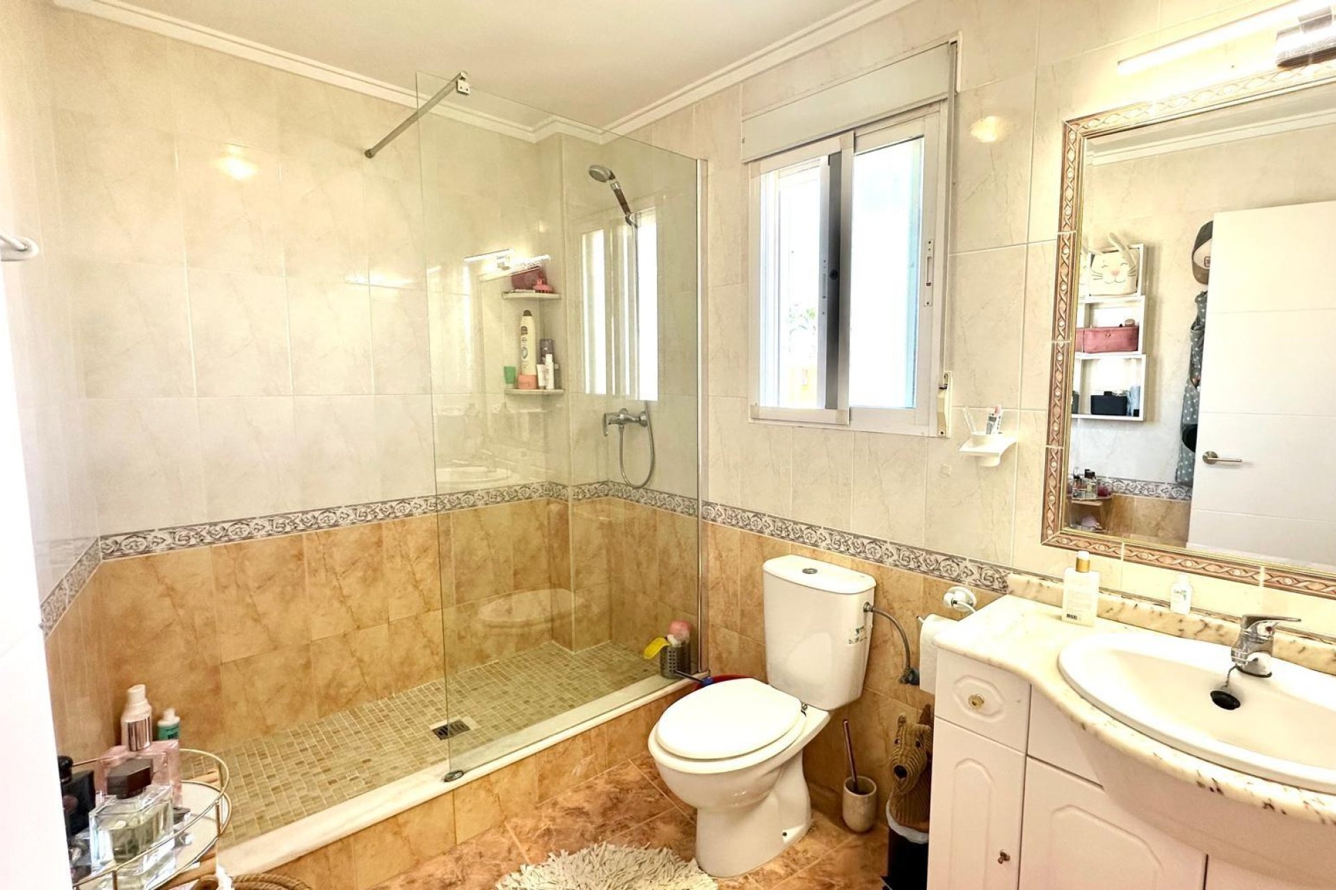 Herverkoop - Villa -
Orihuela Costa - La Regia