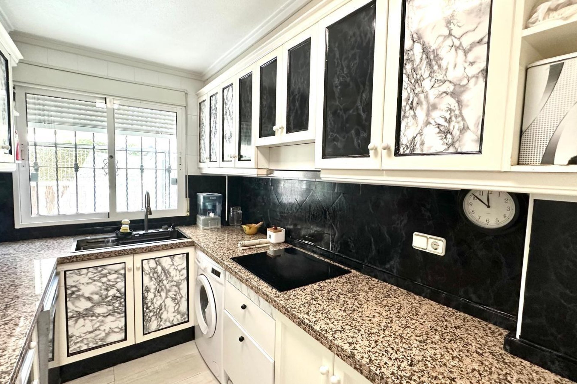 Herverkoop - Villa -
Orihuela Costa - La Regia