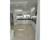 Herverkoop - Villa -
Orihuela Costa - La Zenia