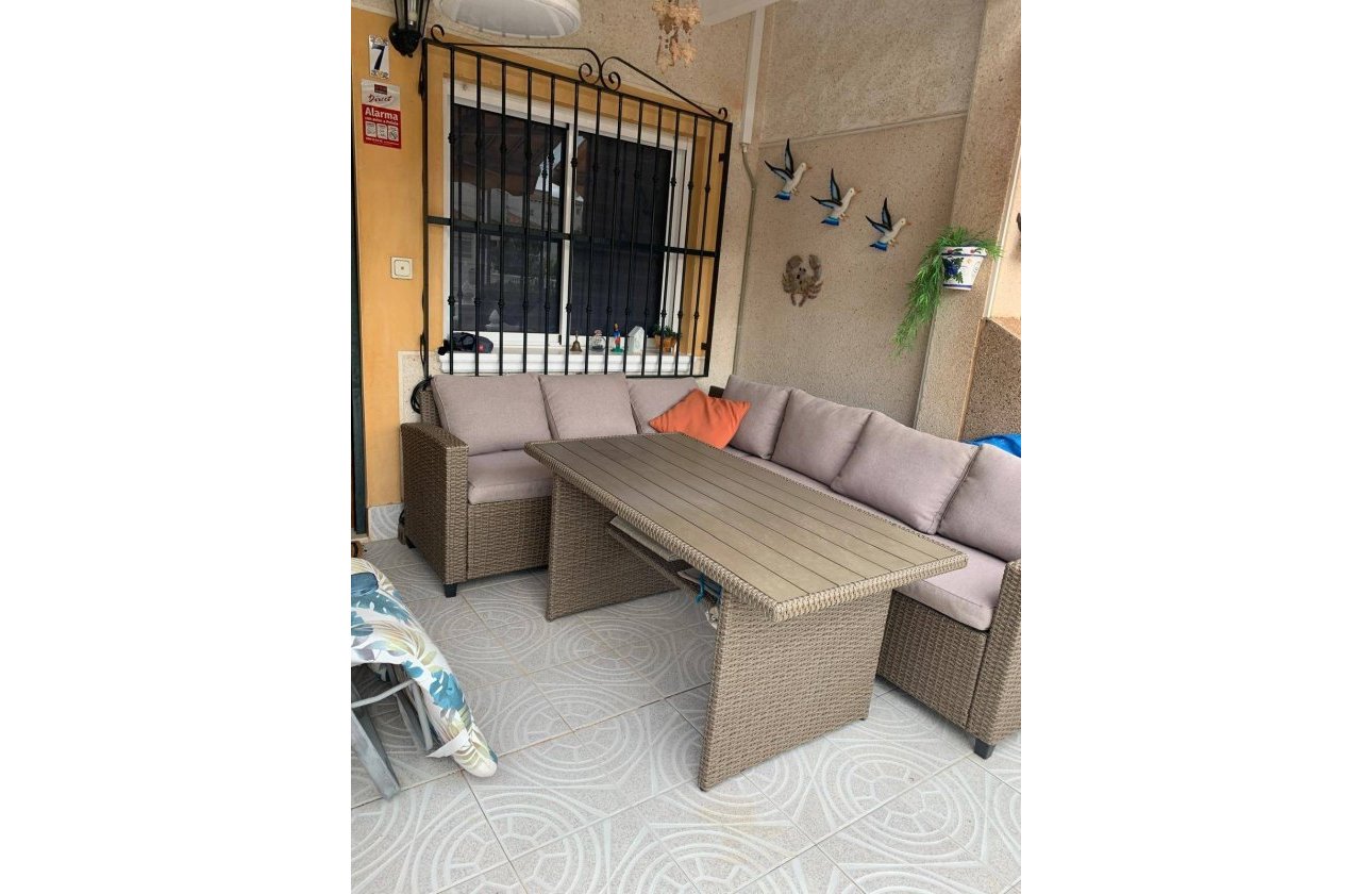 Herverkoop - Villa -
Orihuela Costa - Las Filipinas