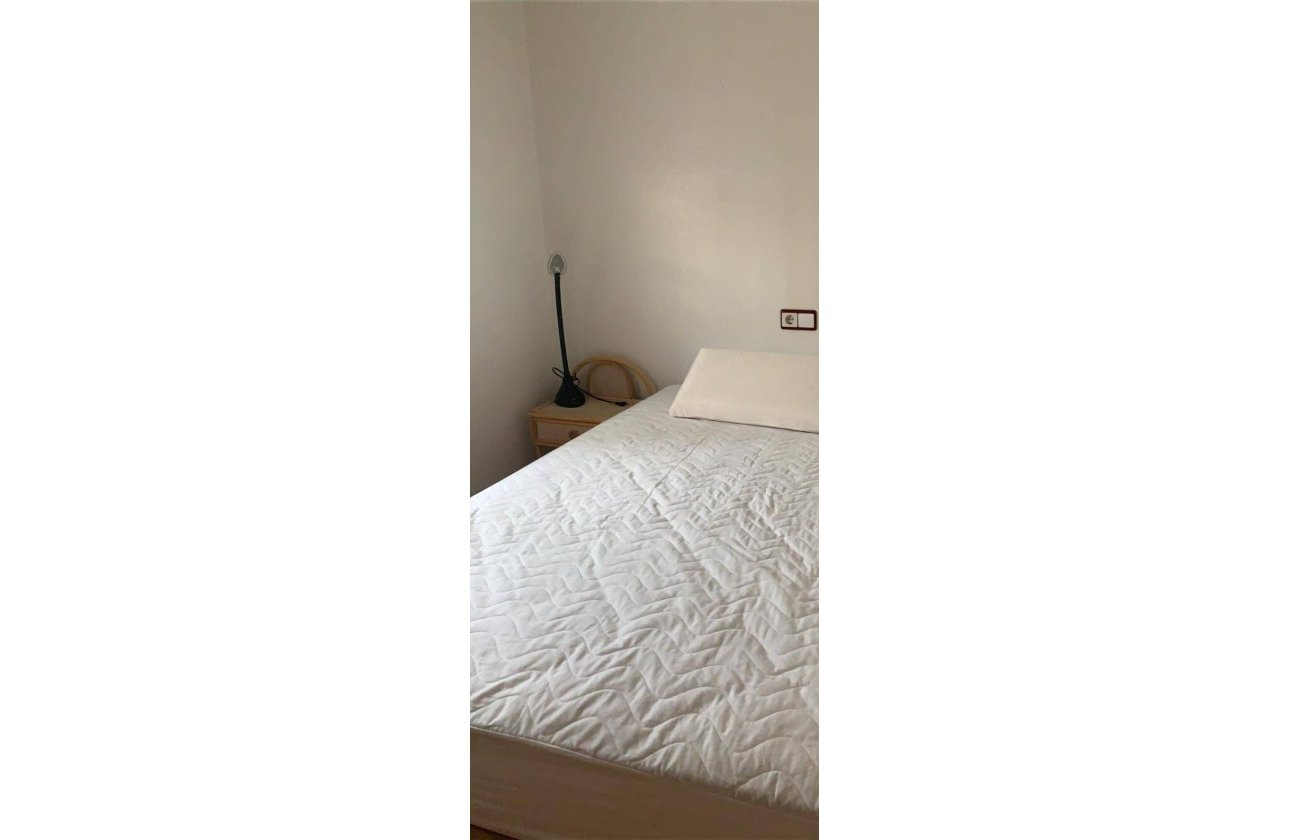 Herverkoop - Villa -
Orihuela Costa - Las Filipinas
