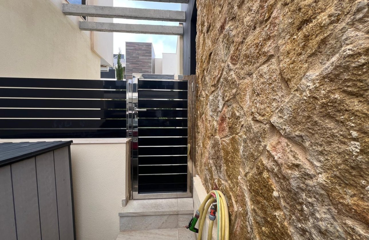 Herverkoop - Villa -
Orihuela Costa - Lomas de Cabo Roig