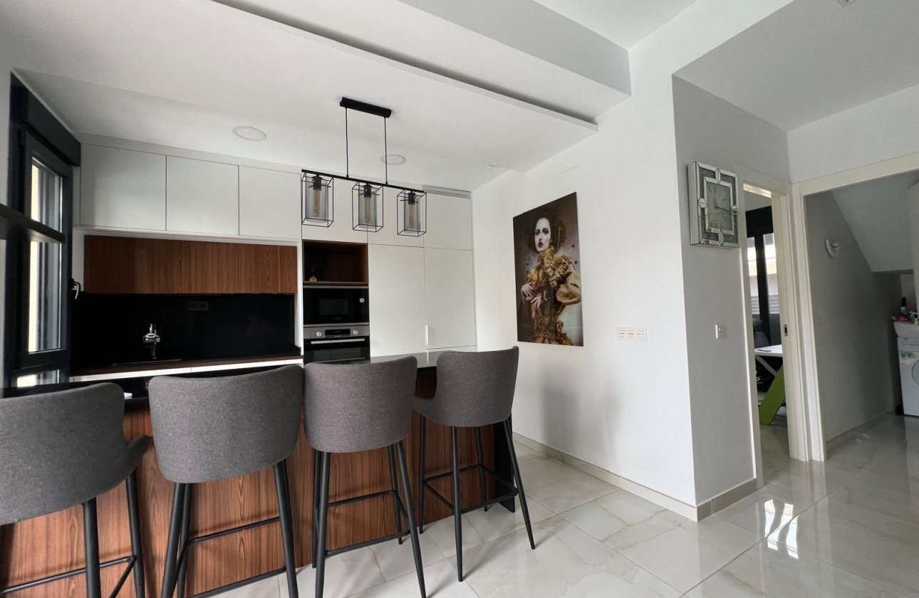 Herverkoop - Villa -
Orihuela Costa - Lomas de Cabo Roig