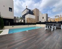 Herverkoop - Villa -
Orihuela Costa - Lomas de Cabo Roig