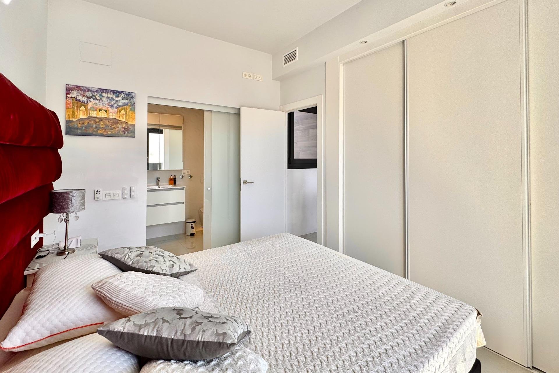 Herverkoop - Villa -
Orihuela Costa - Lomas de Cabo Roig