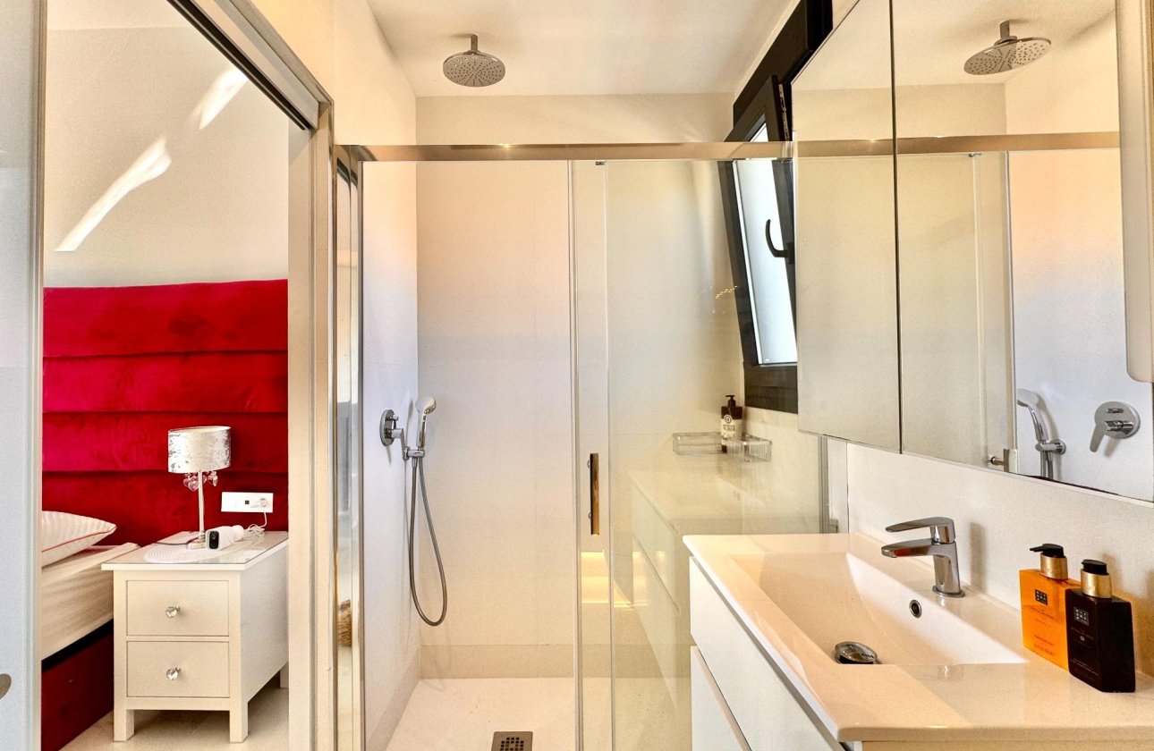 Herverkoop - Villa -
Orihuela Costa - Lomas de Cabo Roig