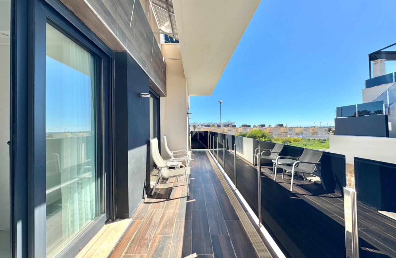 Herverkoop - Villa -
Orihuela Costa - Lomas de Cabo Roig