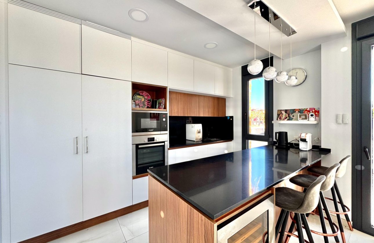 Herverkoop - Villa -
Orihuela Costa - Lomas de Cabo Roig