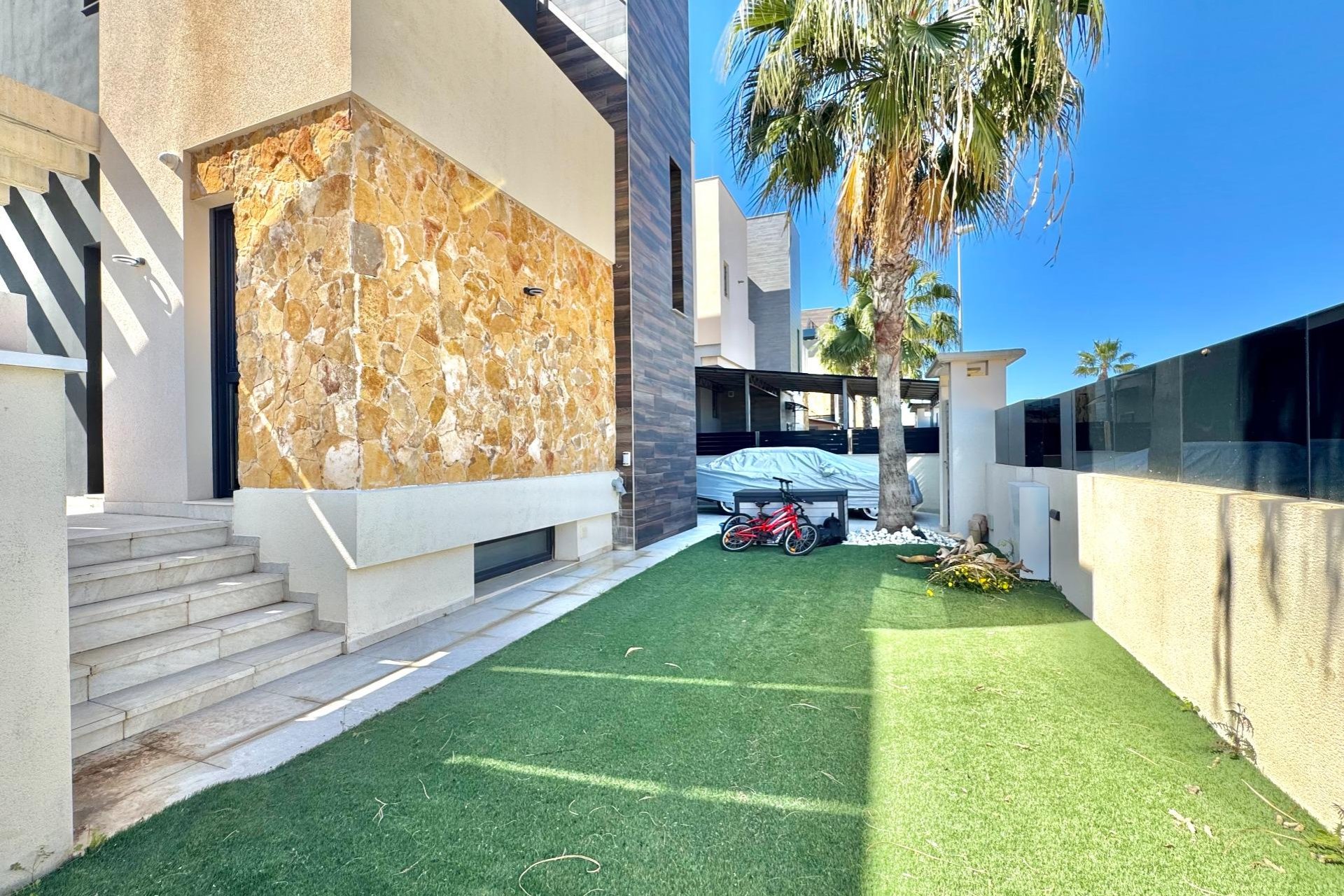 Herverkoop - Villa -
Orihuela Costa - Lomas de Cabo Roig