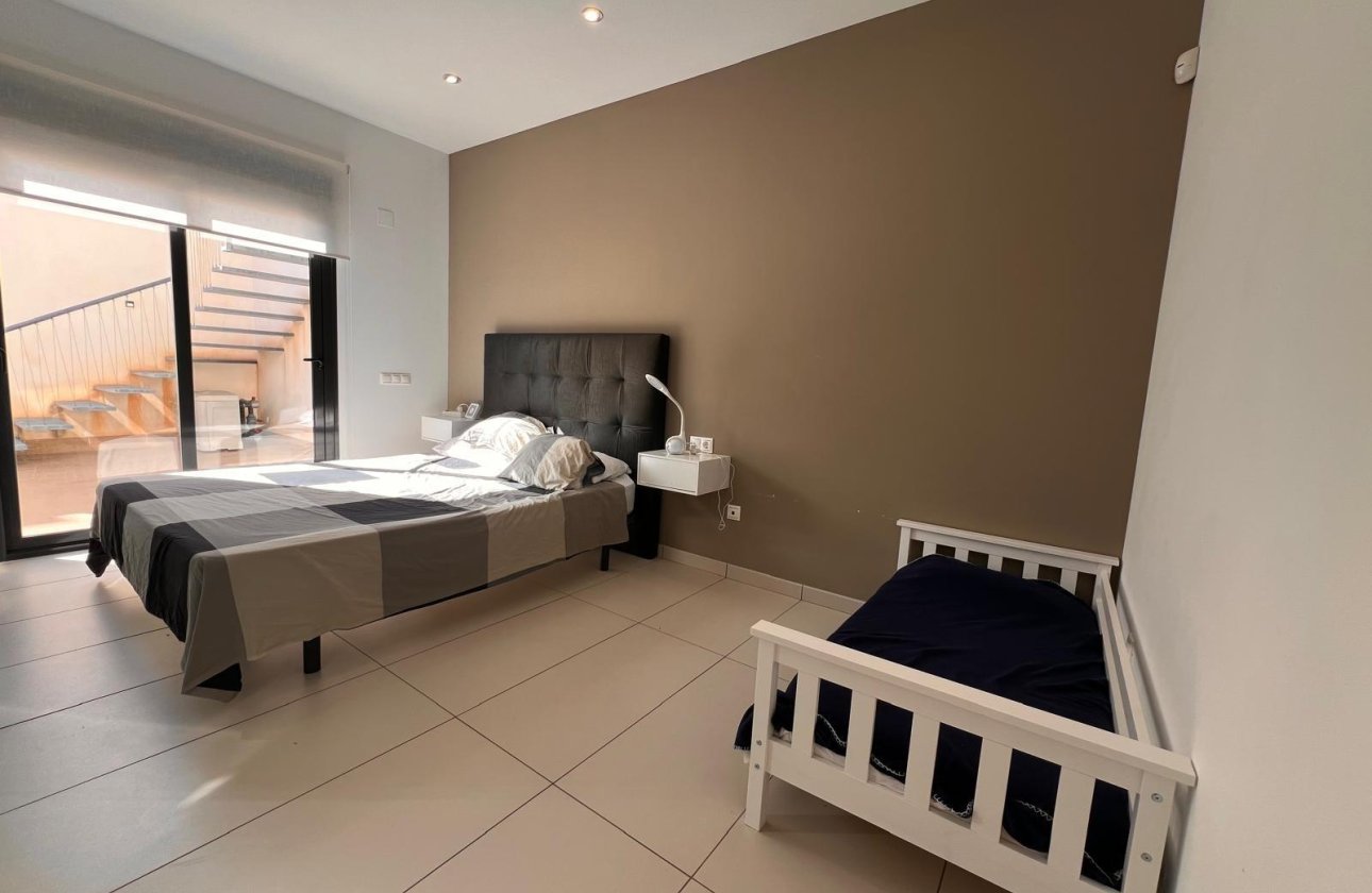 Herverkoop - Villa -
Orihuela Costa - Lomas de Cabo Roig