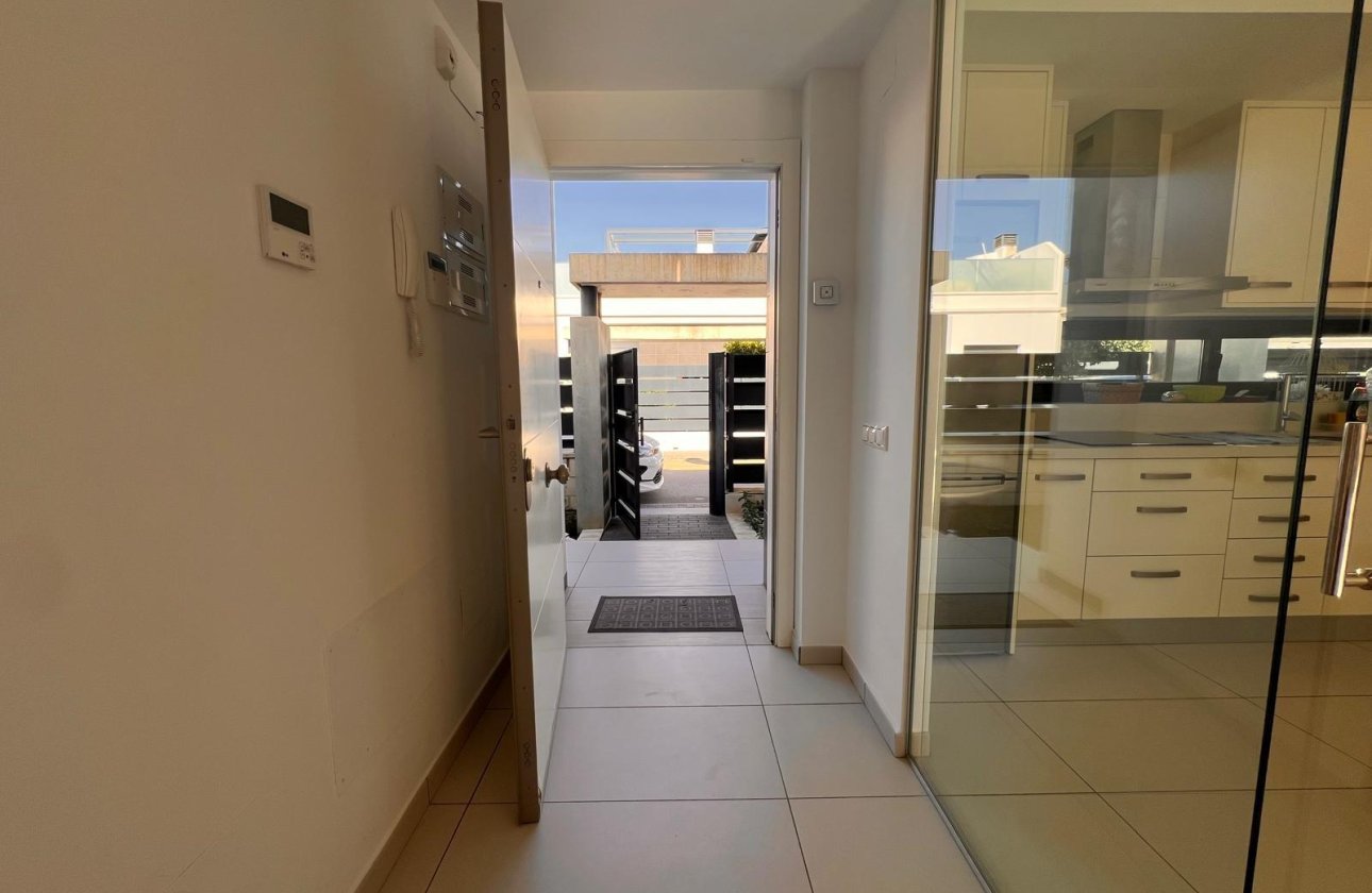 Herverkoop - Villa -
Orihuela Costa - Lomas de Cabo Roig