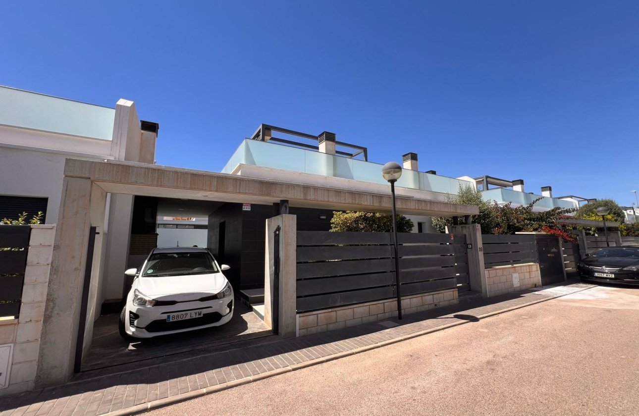 Herverkoop - Villa -
Orihuela Costa - Lomas de Cabo Roig