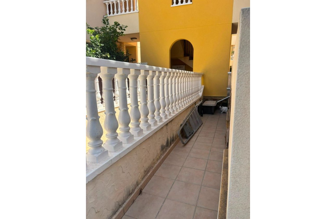 Herverkoop - Villa -
Orihuela Costa - Lomas de Cabo Roig