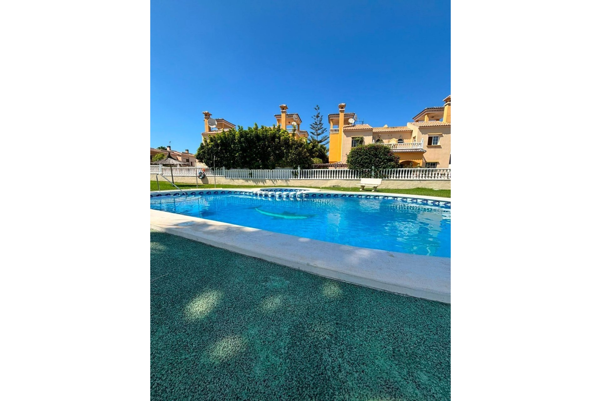 Herverkoop - Villa -
Orihuela Costa - Lomas de Cabo Roig