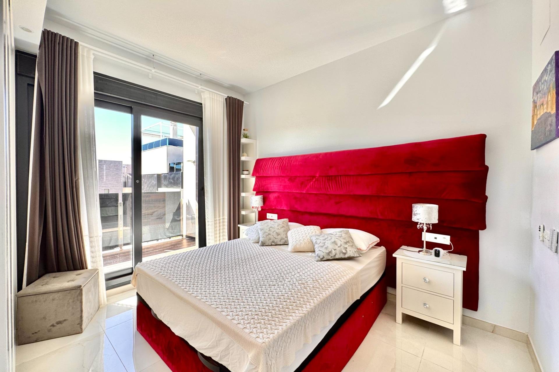 Herverkoop - Villa -
Orihuela Costa - Lomas de Cabo Roig