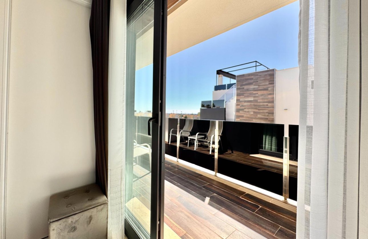 Herverkoop - Villa -
Orihuela Costa - Lomas de Cabo Roig