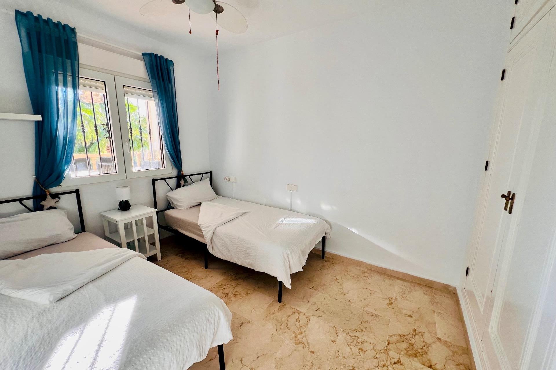 Herverkoop - Villa -
Orihuela Costa - Lomas De Campoamor-las Ramblas