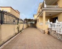 Herverkoop - Villa -
Orihuela Costa - Lomas De Don Juan