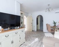 Herverkoop - Villa -
Orihuela Costa - Los Almendros-la Florida