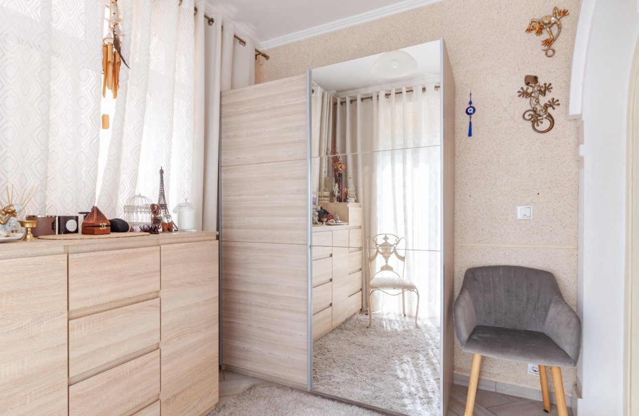 Herverkoop - Villa -
Orihuela Costa - Los Almendros-la Florida