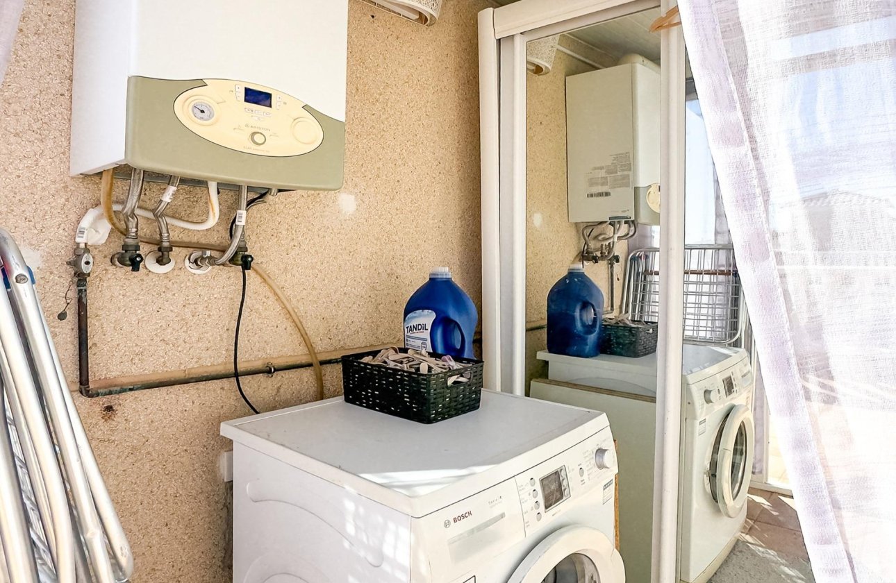 Herverkoop - Villa -
Orihuela Costa - Los Almendros-la Florida