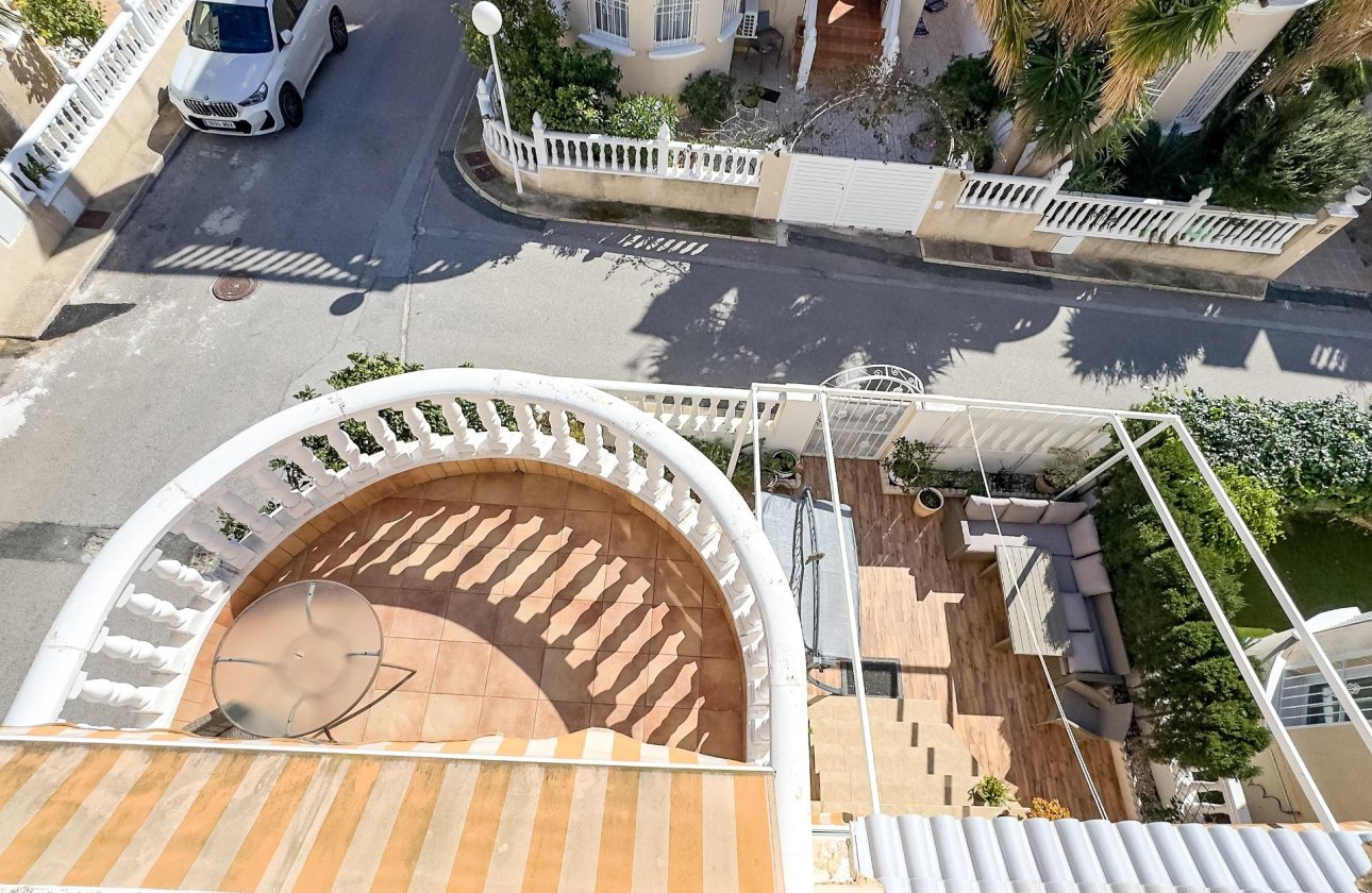 Herverkoop - Villa -
Orihuela Costa - Los Almendros-la Florida