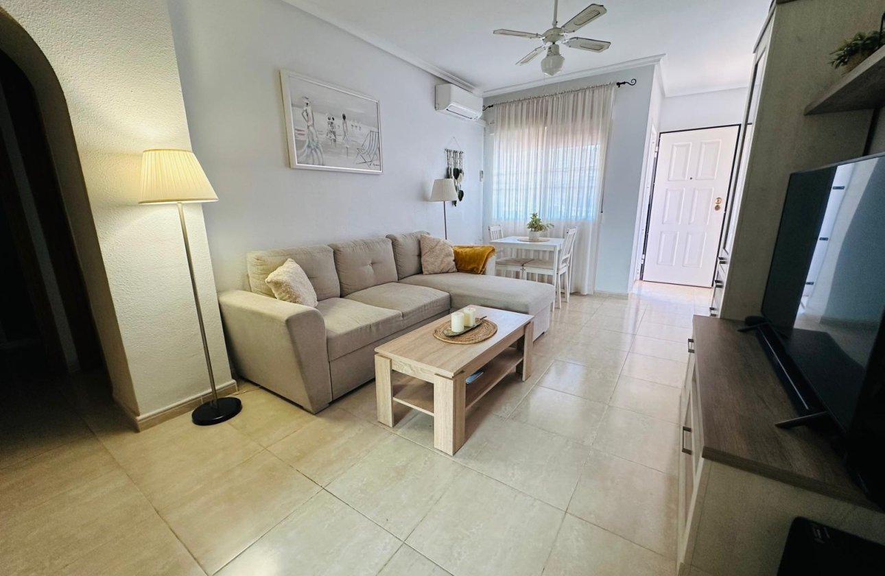Herverkoop - Villa -
Orihuela Costa - Los Altos