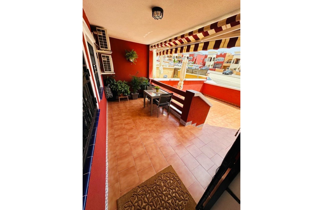 Herverkoop - Villa -
Orihuela Costa - Los Altos