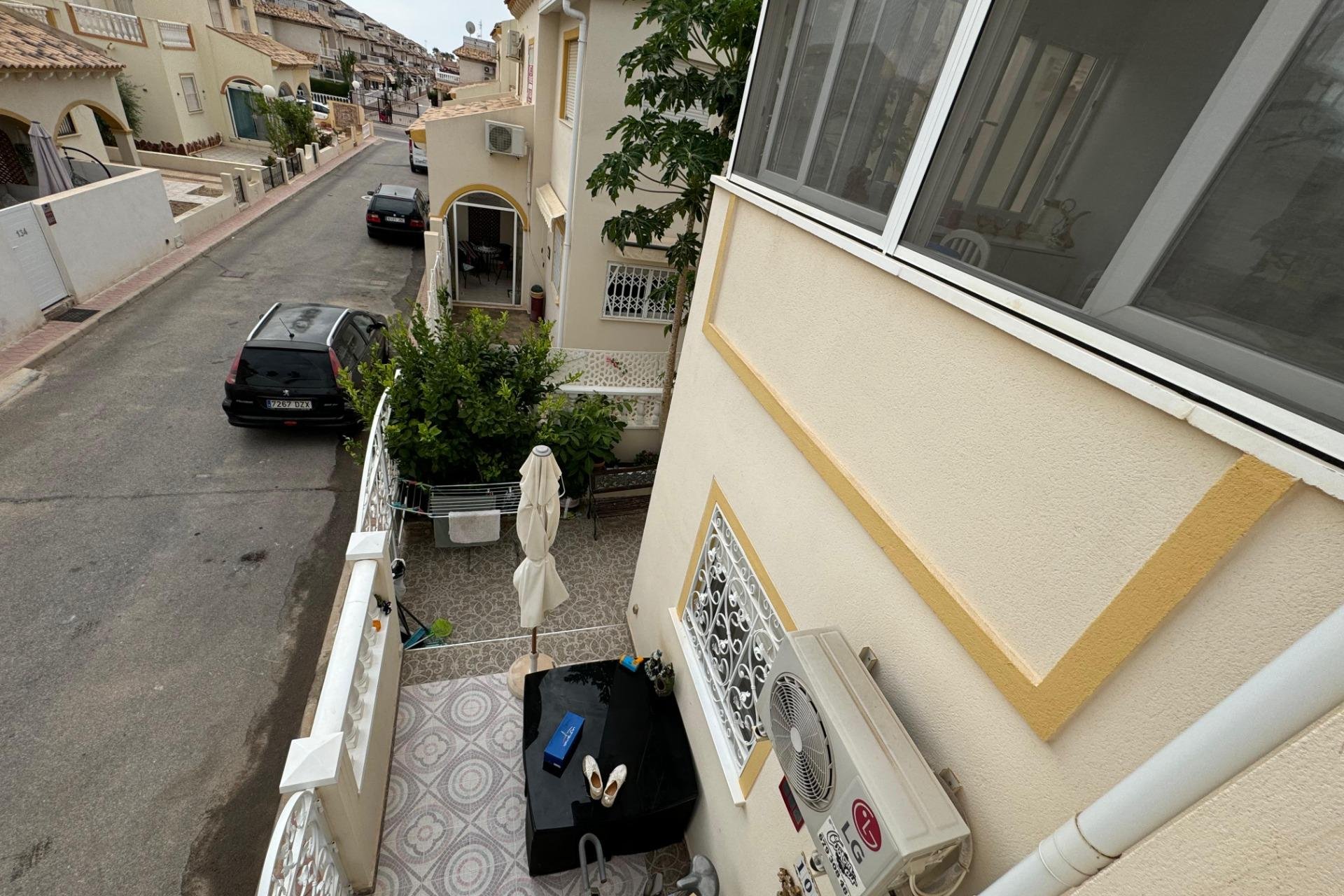 Herverkoop - Villa -
Orihuela Costa - Los Dolses