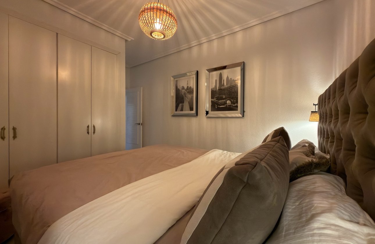 Herverkoop - Villa -
Orihuela Costa - Los Doses