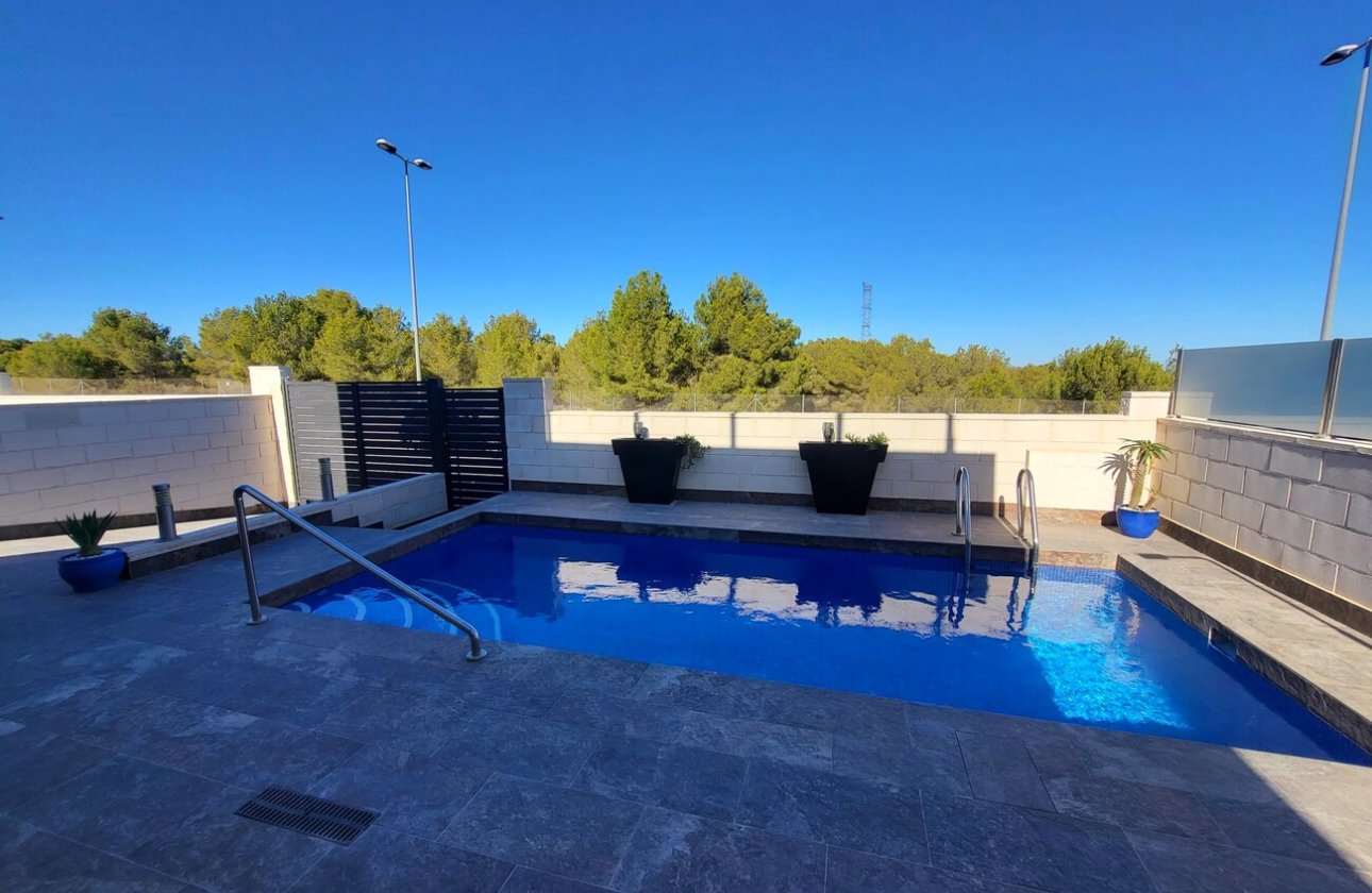 Herverkoop - Villa -
Orihuela Costa - PAU 26