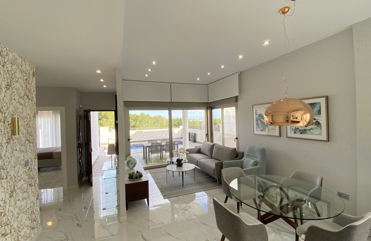 Herverkoop - Villa -
Orihuela Costa - PAU 26