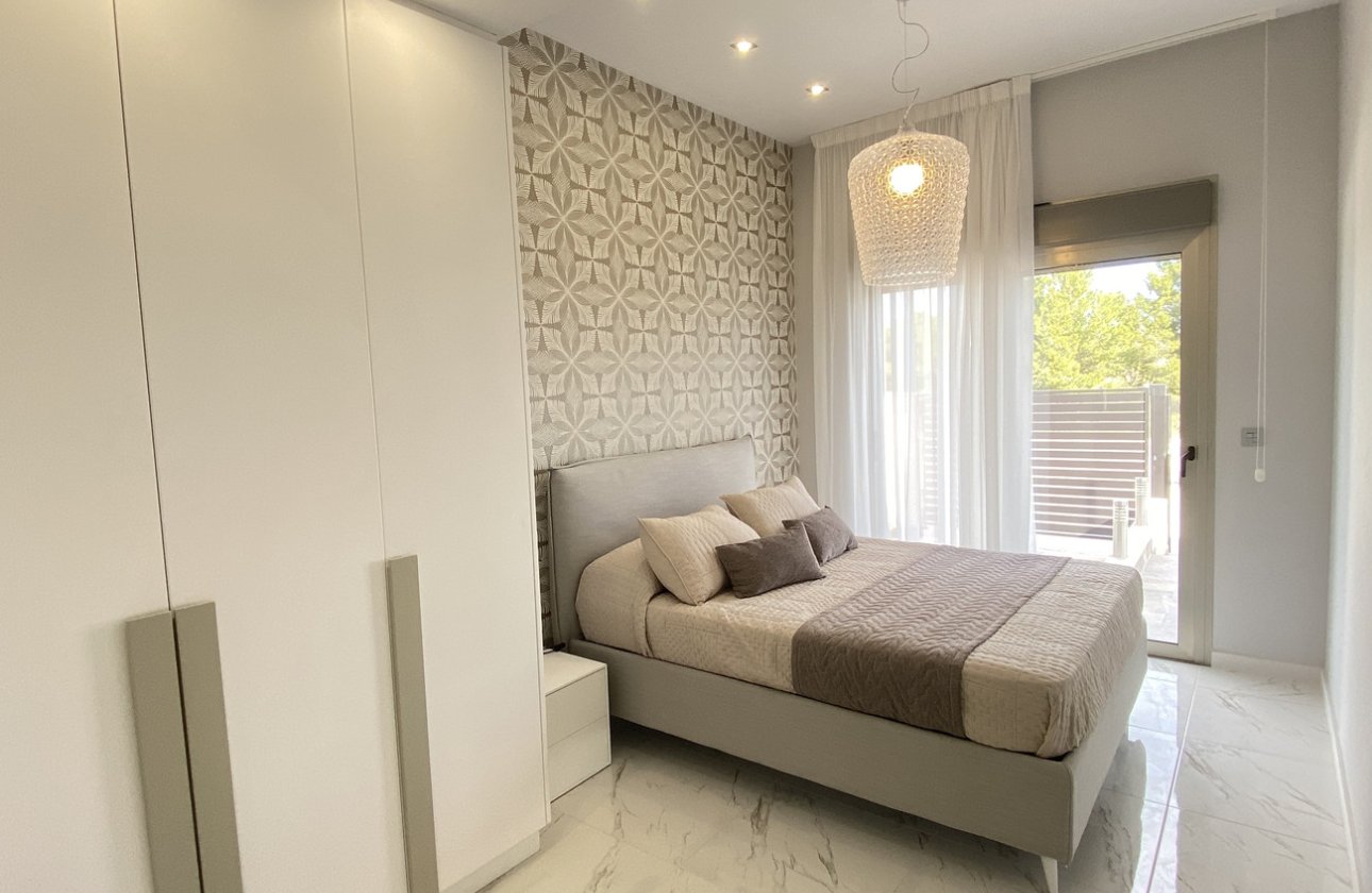 Herverkoop - Villa -
Orihuela Costa - PAU 26