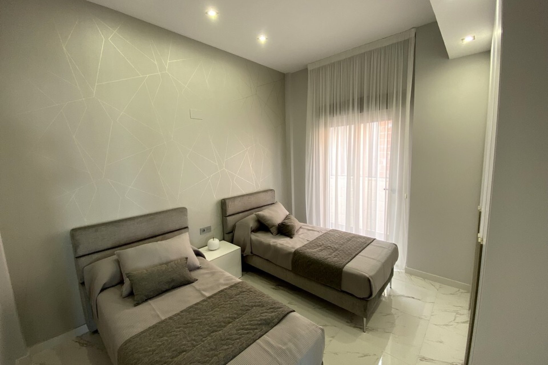 Herverkoop - Villa -
Orihuela Costa - PAU 26