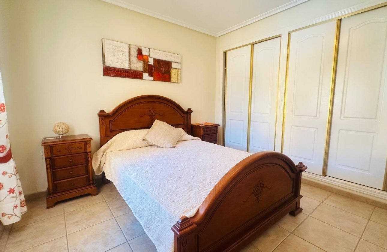 Herverkoop - Villa -
Orihuela Costa - PAU 8