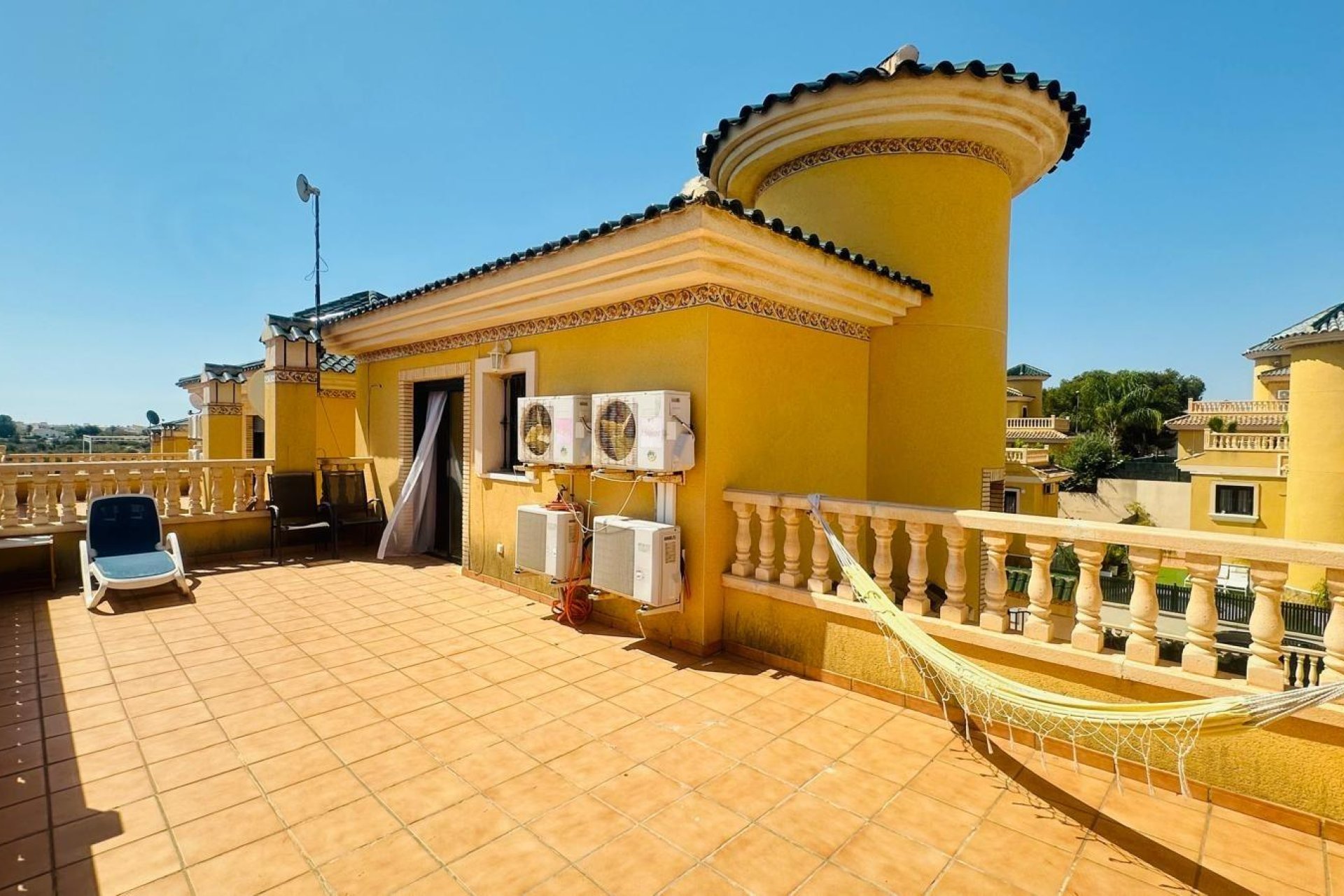 Herverkoop - Villa -
Orihuela Costa - PAU 8
