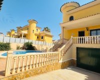 Herverkoop - Villa -
Orihuela Costa - PAU 8
