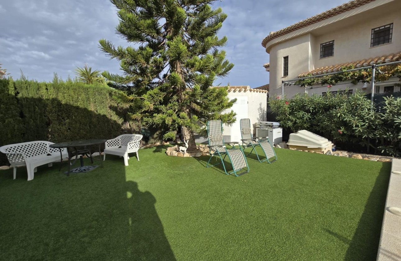 Herverkoop - Villa -
Orihuela Costa - Playa Flamenca