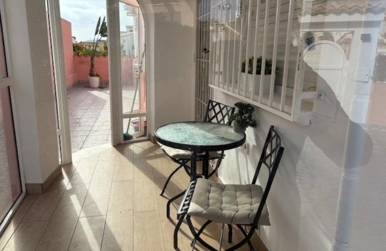 Herverkoop - Villa -
Orihuela Costa - Playa Flamenca