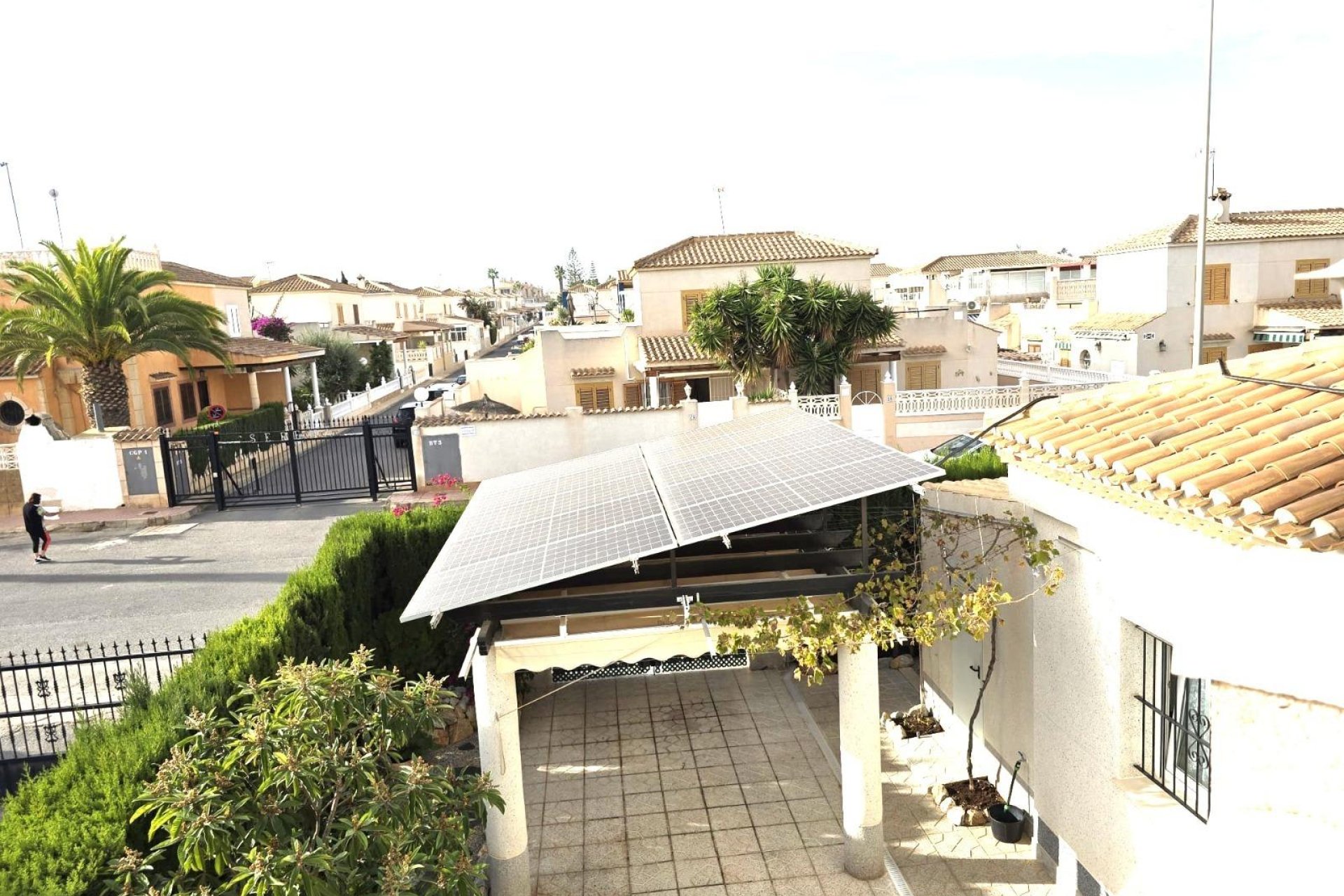 Herverkoop - Villa -
Orihuela Costa - Playa Flamenca