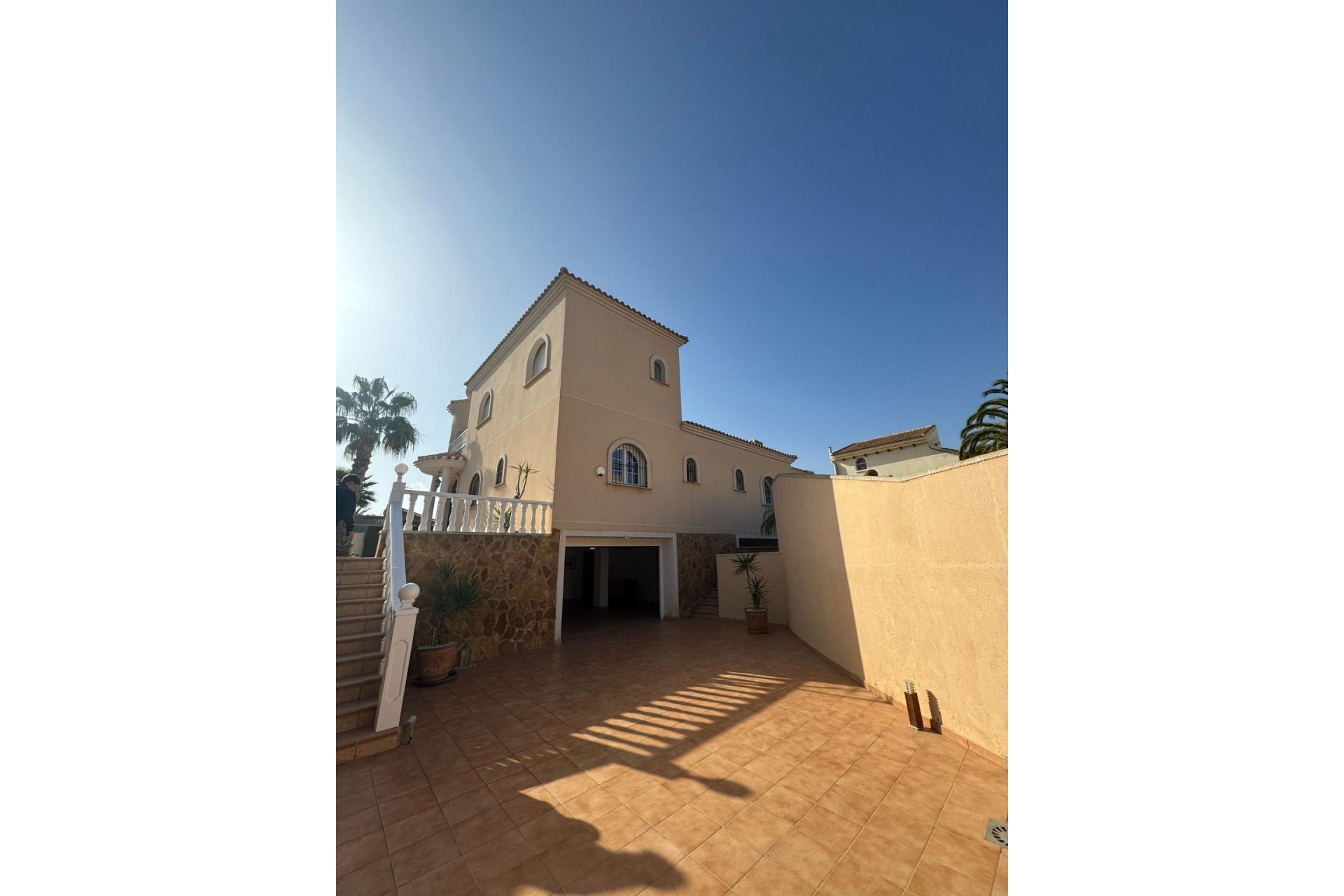 Herverkoop - Villa -
Orihuela Costa - Playa Flamenca