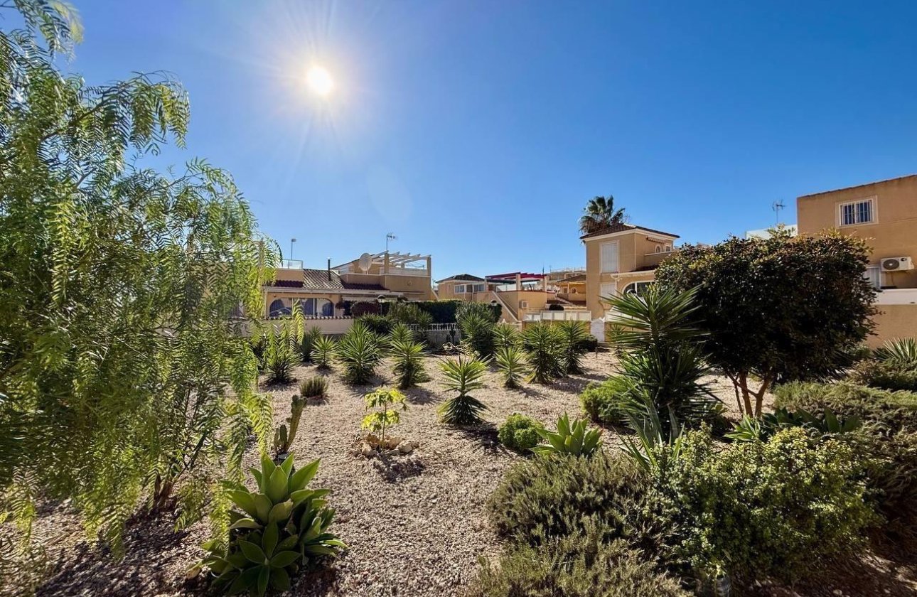 Herverkoop - Villa -
Orihuela Costa - Playa Flamenca
