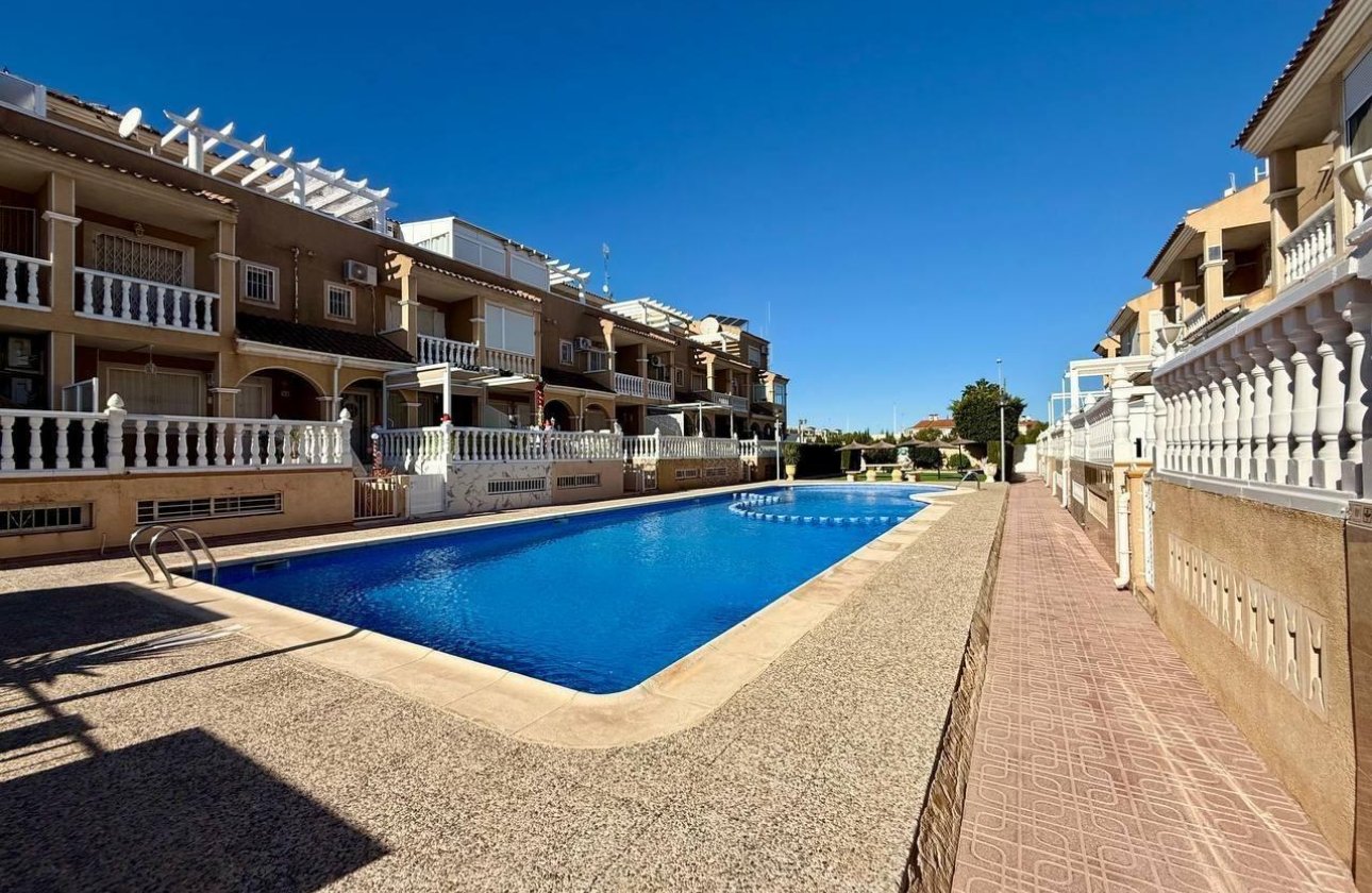 Herverkoop - Villa -
Orihuela Costa - Playa Flamenca