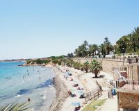 Herverkoop - Villa -
Orihuela Costa - Punta Prima